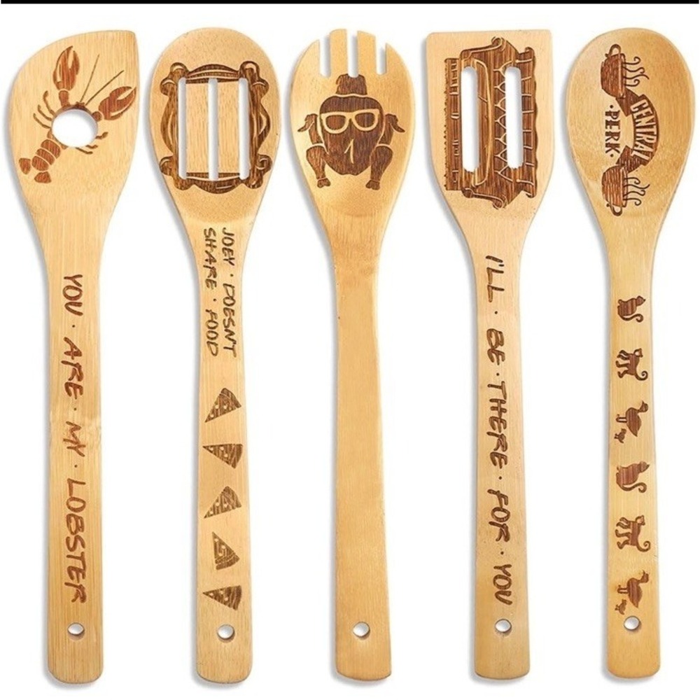 Friends Wooden Spoons Utensils Set of 5 - Novelty Friends TV Show Home Kitchen